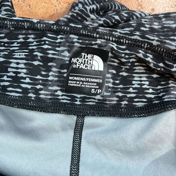 The north face black and gray super soft legging size SP - Picture 4 of 8